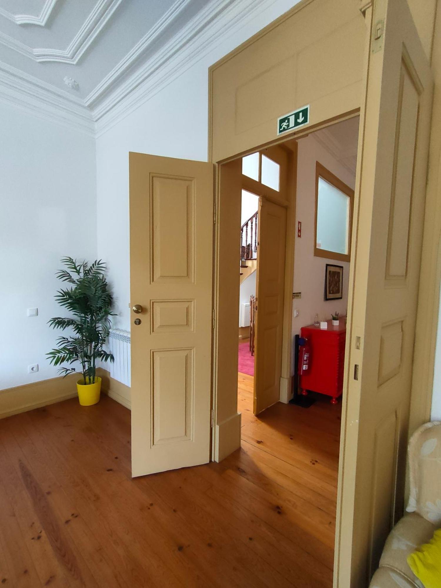 A Vianesa - Guest House Виана-ду-Каштелу Экстерьер фото